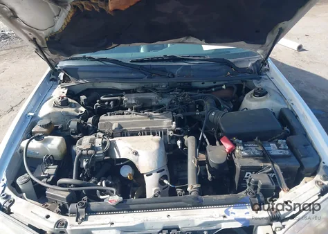 2000 Toyota Camry Xle z USA, uszkodzony, nr VIN JT2BG28K2Y0493612